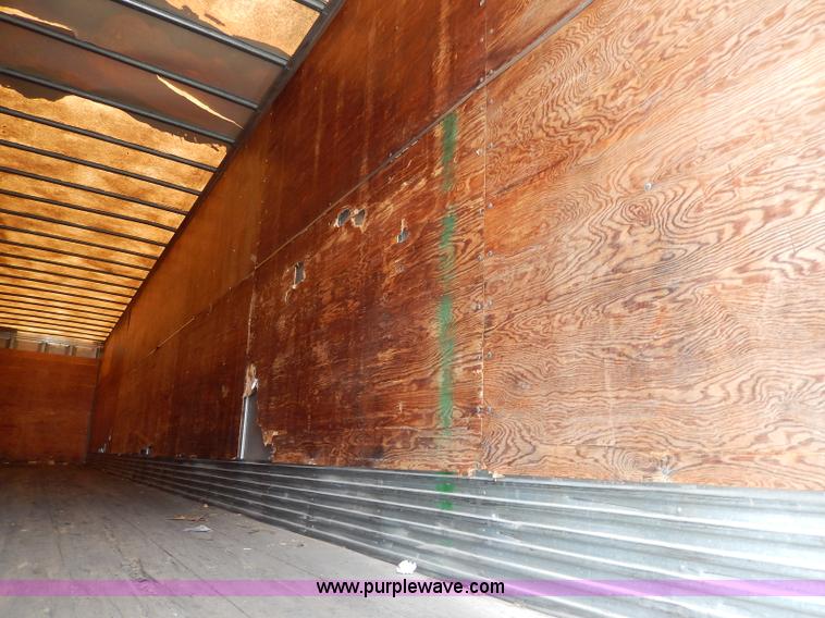 image for item I4275 1997 Utility 53' dry van trailer