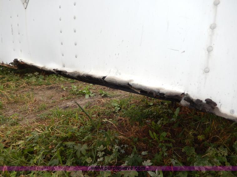 image for item I4277 1997 Utility 53' dry van trailer