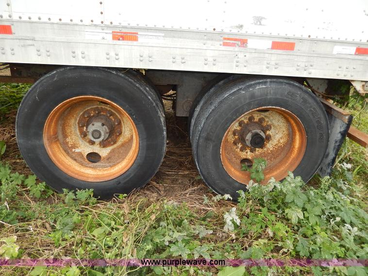 image for item I4277 1997 Utility 53' dry van trailer