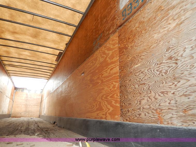 image for item I4277 1997 Utility 53' dry van trailer