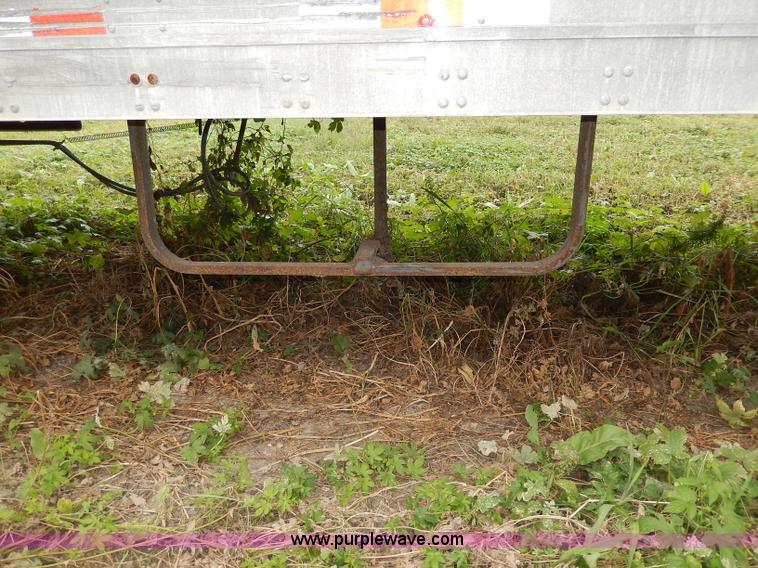 image for item I4277 1997 Utility 53' dry van trailer