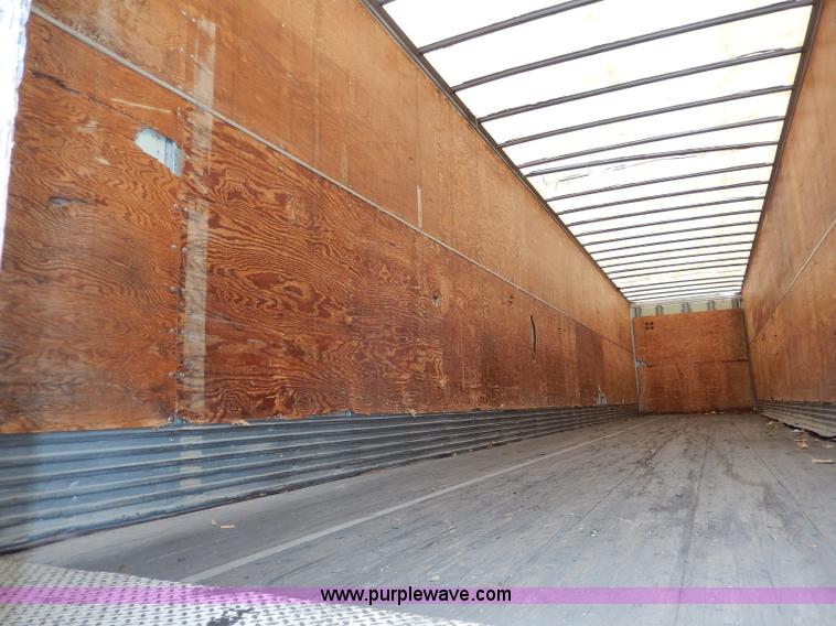 image for item I4308 1997 Utility 53' dry van trailer