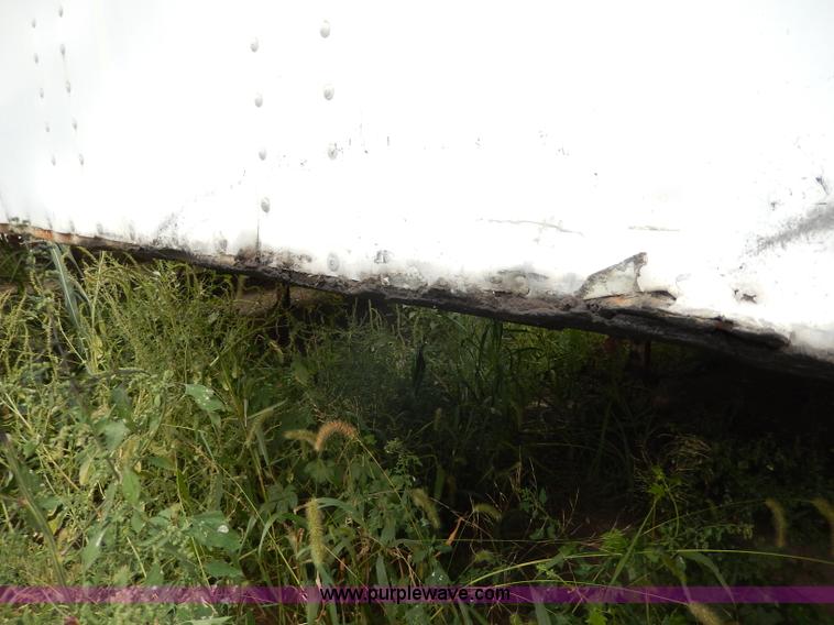 image for item I4309 1997 Utility 53' dry van trailer