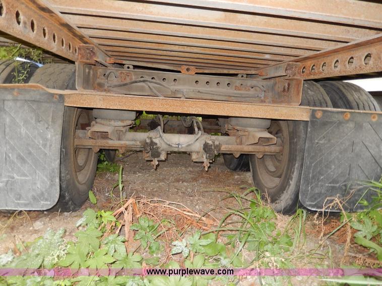 image for item I4309 1997 Utility 53' dry van trailer