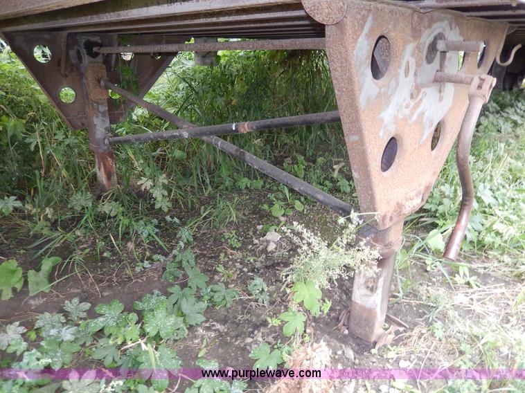 image for item I4310 1997 Utility 53' dry van trailer