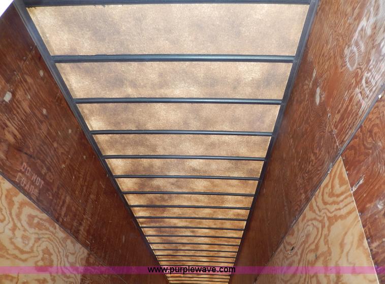 image for item I4310 1997 Utility 53' dry van trailer