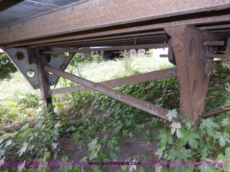 image for item I4311 1997 Utility 53' dry van trailer