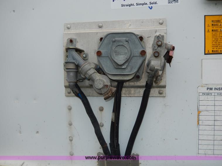 image for item I4311 1997 Utility 53' dry van trailer