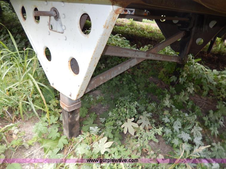 image for item I4311 1997 Utility 53' dry van trailer