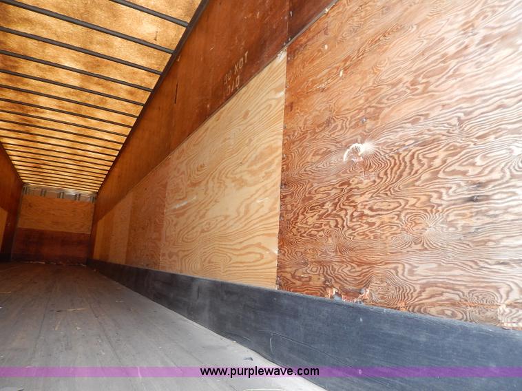 image for item I4311 1997 Utility 53' dry van trailer