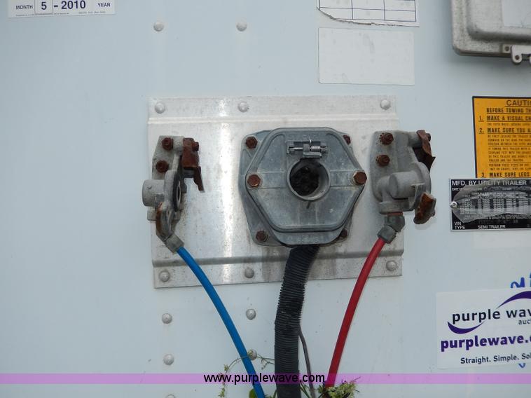 image for item I4312 1997 Utility 53' dry van trailer