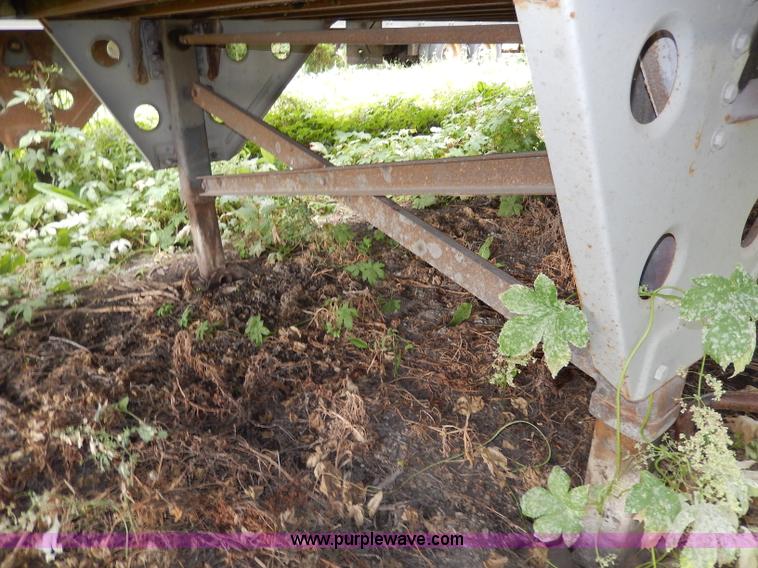 image for item I4312 1997 Utility 53' dry van trailer