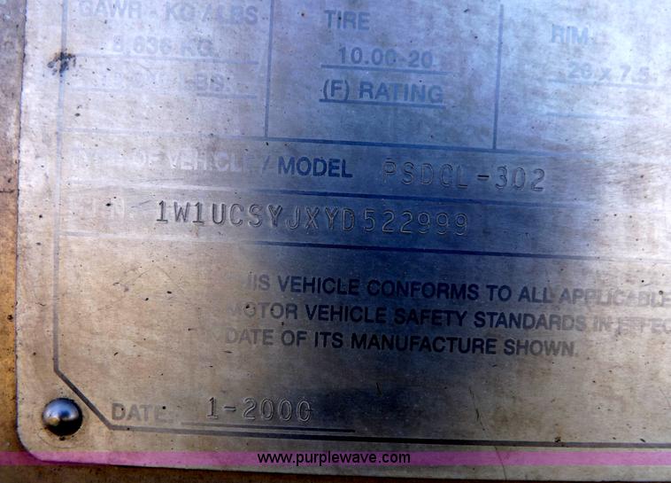 image for item I7585 2000 Wilson PSDCL-302 livestock trailer