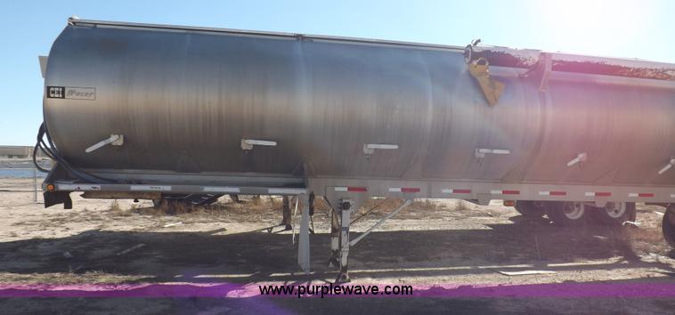 image for item I8396 1995 Pacer feed body trailer