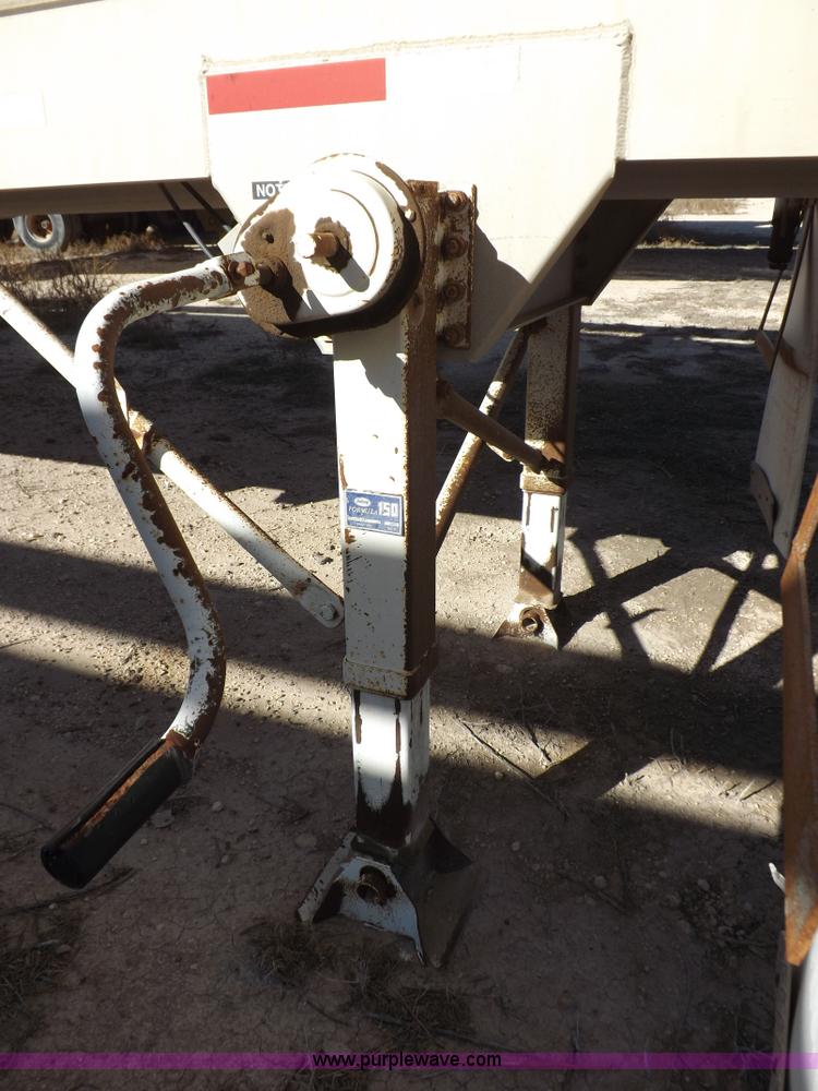 image for item I8396 1995 Pacer feed body trailer