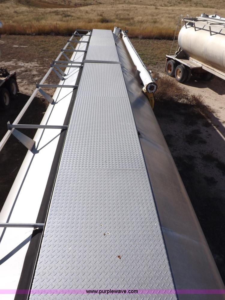 image for item I8396 1995 Pacer feed body trailer