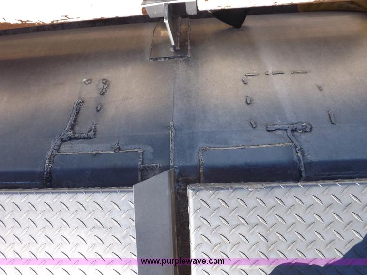 image for item I8396 1995 Pacer feed body trailer