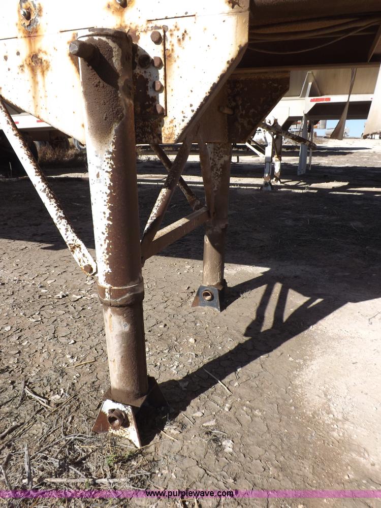 image for item I8397 1997 Warren feed body trailer