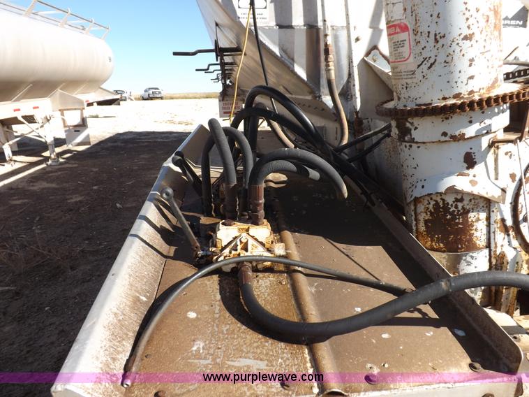 image for item I8397 1997 Warren feed body trailer