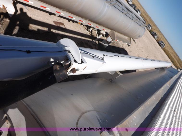 image for item I8397 1997 Warren feed body trailer