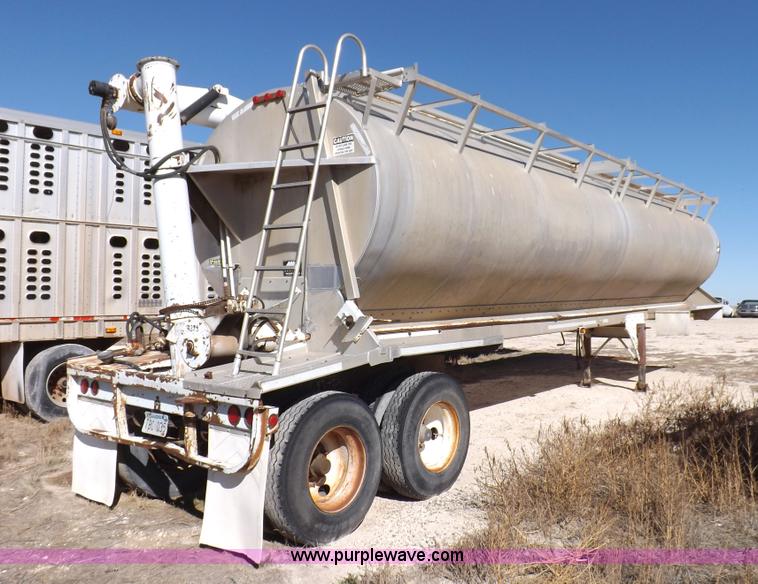 image for item I8398 1997 Waren feed body trailer