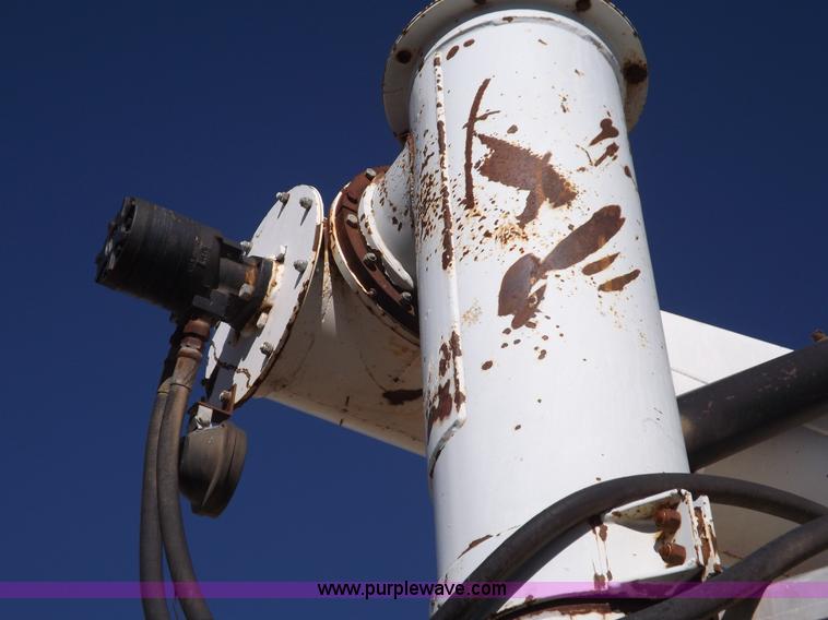 image for item I8398 1997 Waren feed body trailer