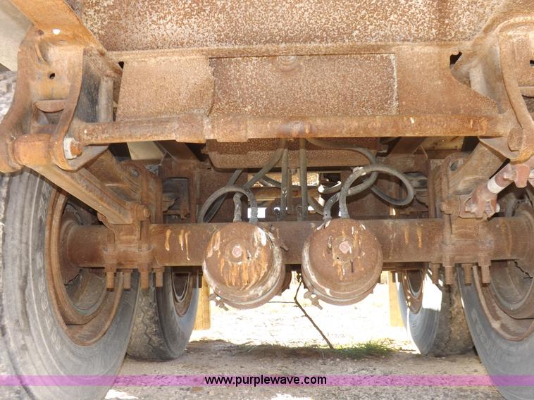 image for item I8398 1997 Waren feed body trailer