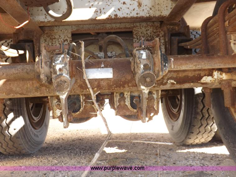 image for item I8398 1997 Waren feed body trailer