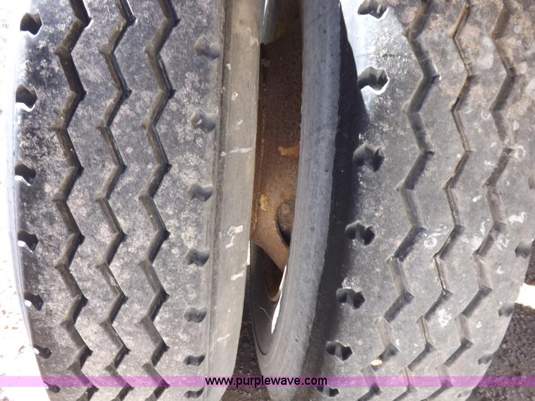 image for item I8398 1997 Waren feed body trailer