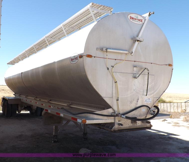 image for item I8400 2003 Pinson feed body trailer