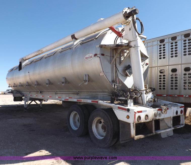 image for item I8400 2003 Pinson feed body trailer