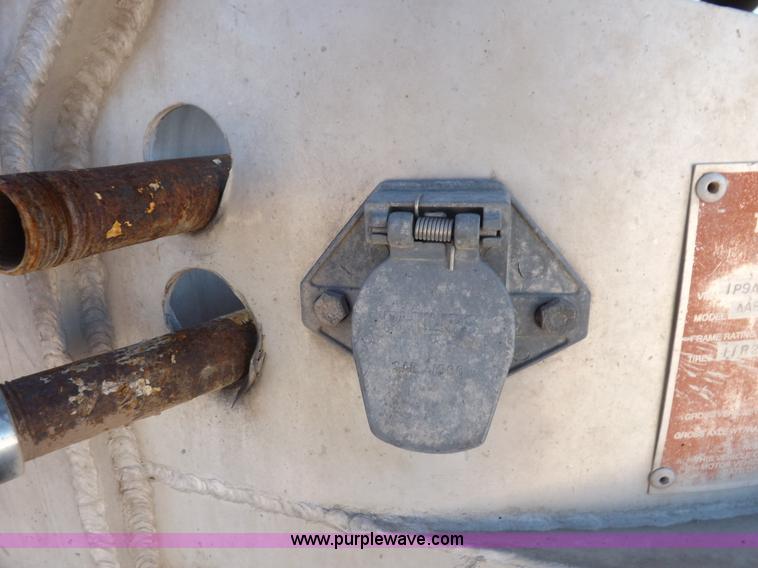 image for item I8400 2003 Pinson feed body trailer