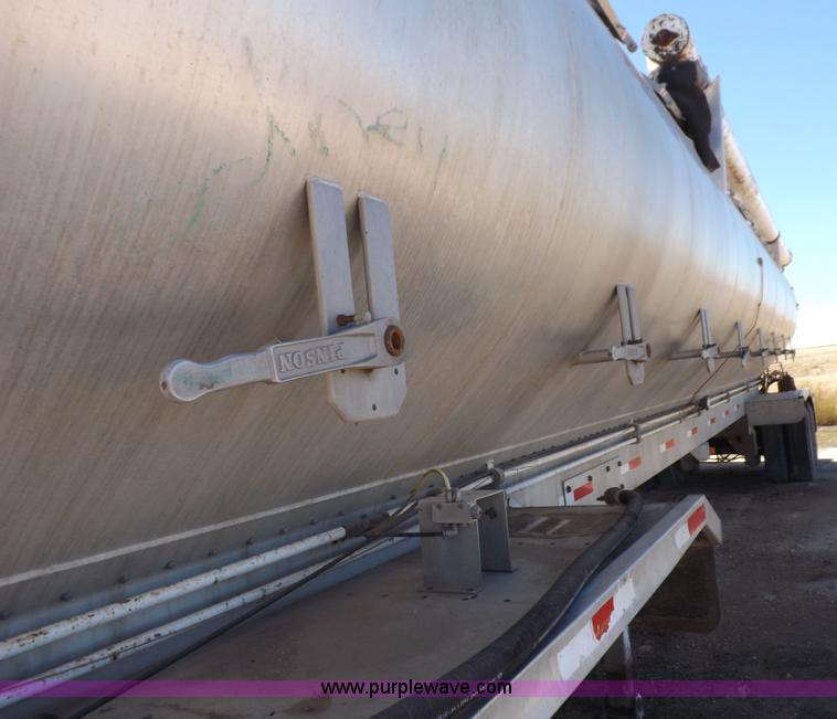 image for item I8400 2003 Pinson feed body trailer