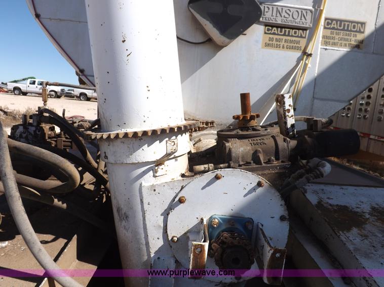 image for item I8400 2003 Pinson feed body trailer