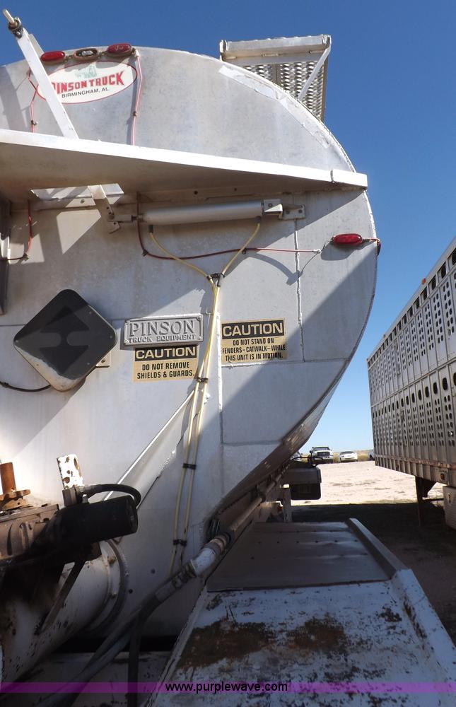 image for item I8400 2003 Pinson feed body trailer