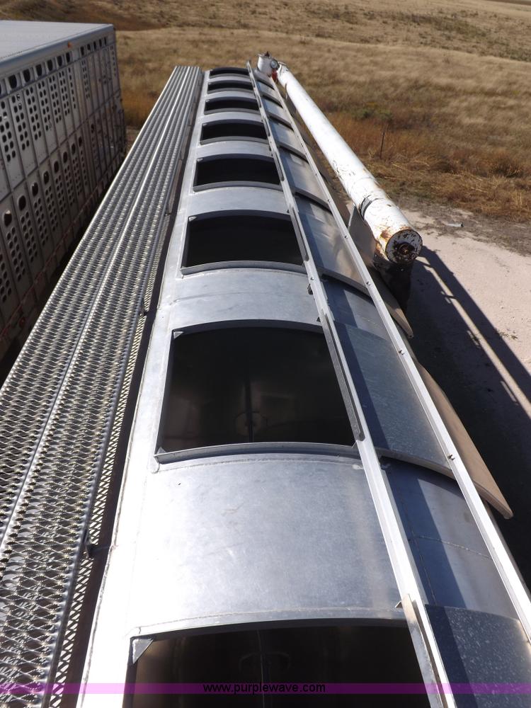 image for item I8400 2003 Pinson feed body trailer