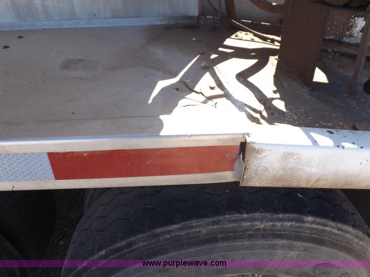 image for item I8400 2003 Pinson feed body trailer