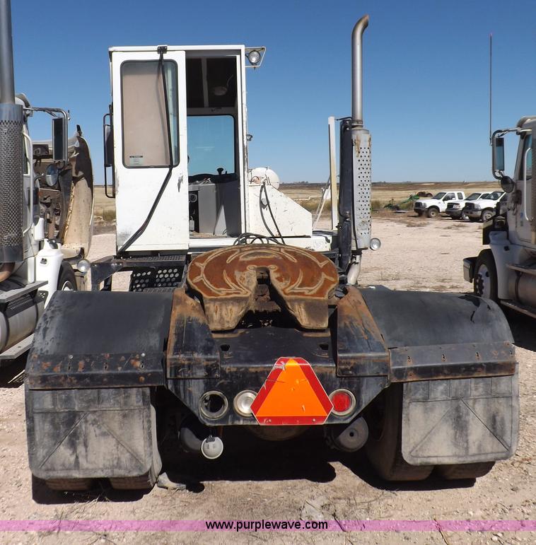 image for item I8404 2004 Ottawa Commando 30 yard truck