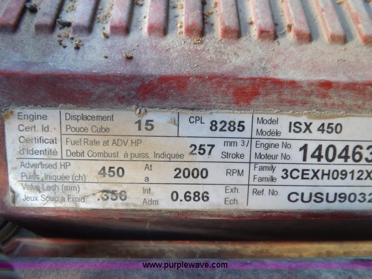 image for item I8406 2003 International 9200i semi truck