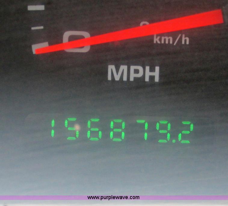 image for item AH9990 2004 Ford F250 Super Duty XL Crew Cab pickup truck