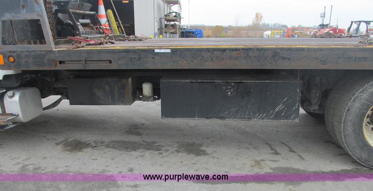 image for item AN9148 2007 Freightliner Business Class M2 rollback truck