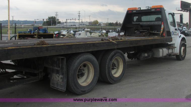 image for item AN9148 2007 Freightliner Business Class M2 rollback truck