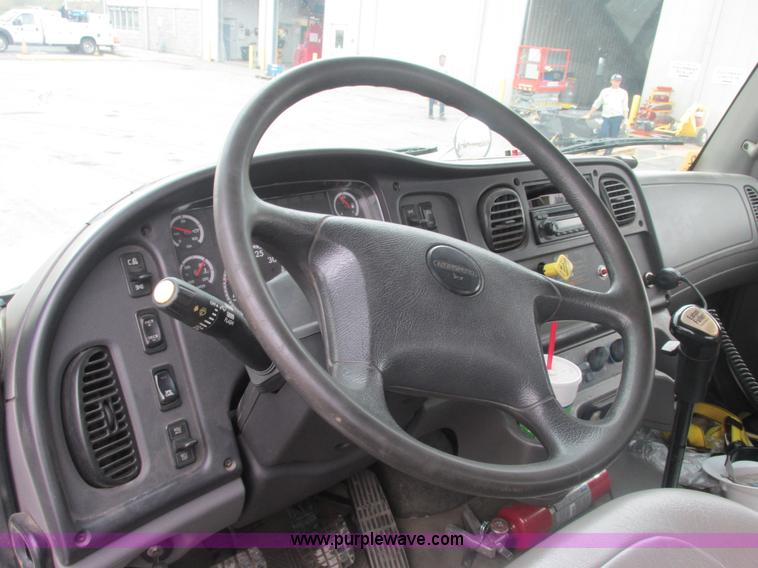 image for item AN9148 2007 Freightliner Business Class M2 rollback truck