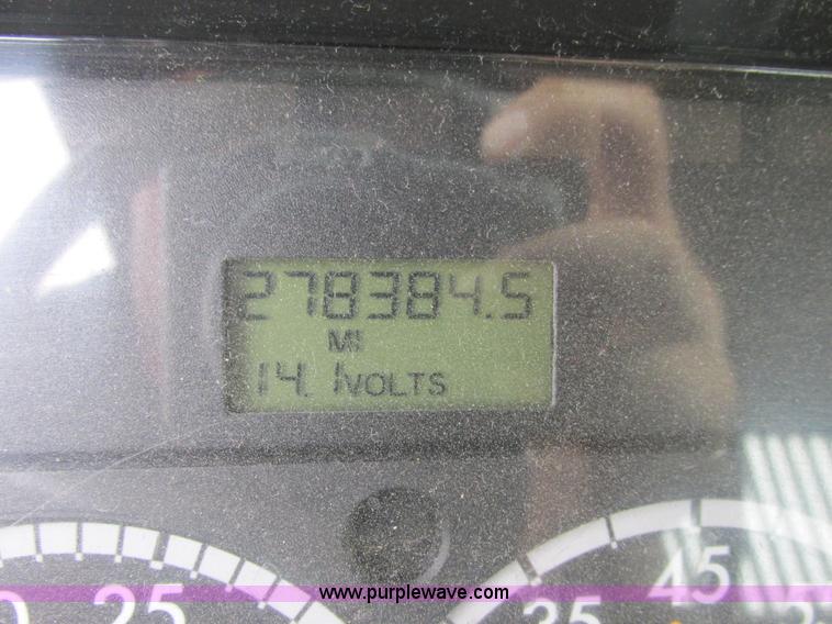 image for item AN9148 2007 Freightliner Business Class M2 rollback truck