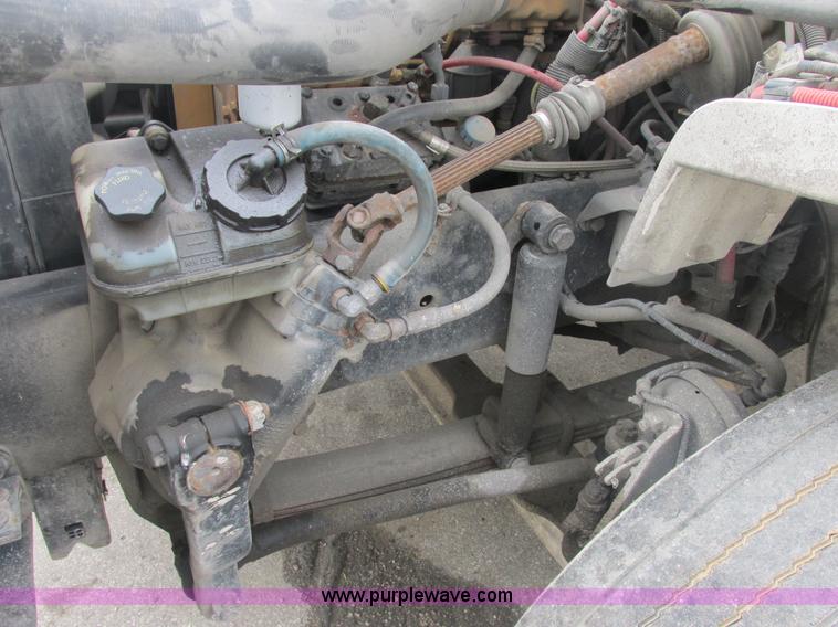 image for item AN9148 2007 Freightliner Business Class M2 rollback truck