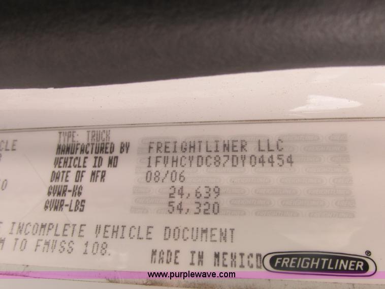 image for item AN9148 2007 Freightliner Business Class M2 rollback truck