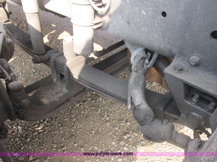 image for item AN9150 2007 Freightliner Columbia semi truck