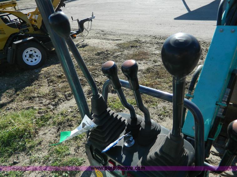 image for item AZ9034 2007 IHI 9NX2 mini excavator