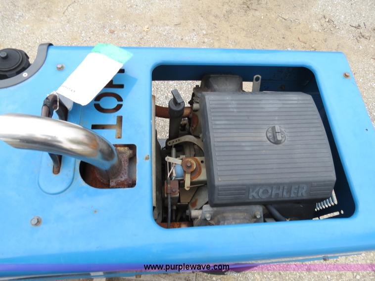 image for item B4776 2002 Miller Trailblazer 301G welder/generator