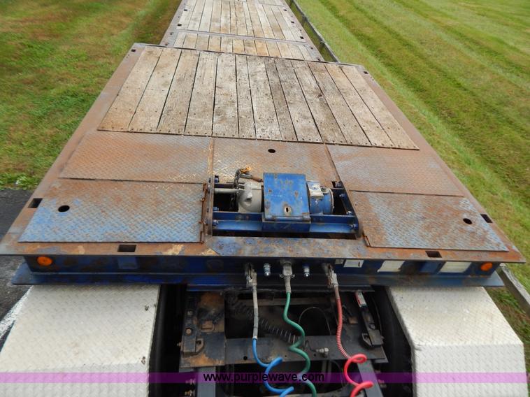 image for item B5981 2007 Trail-Eze TE80XT Hydratail trailer